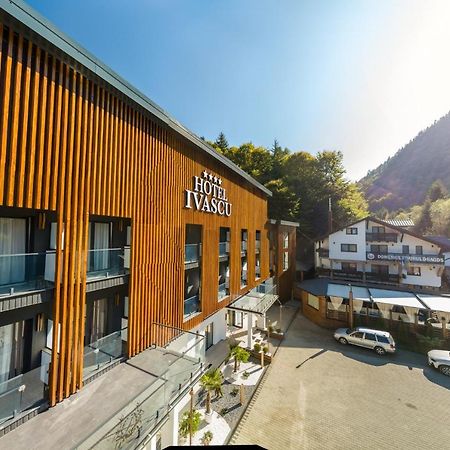 Hotel Ivascu Moisei Eksteriør billede