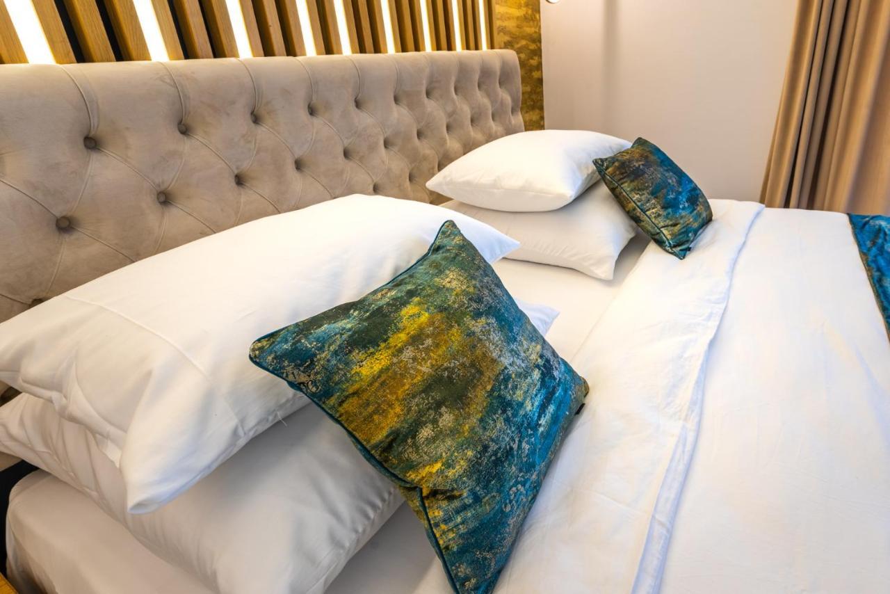 Hotel Ivascu Moisei Eksteriør billede