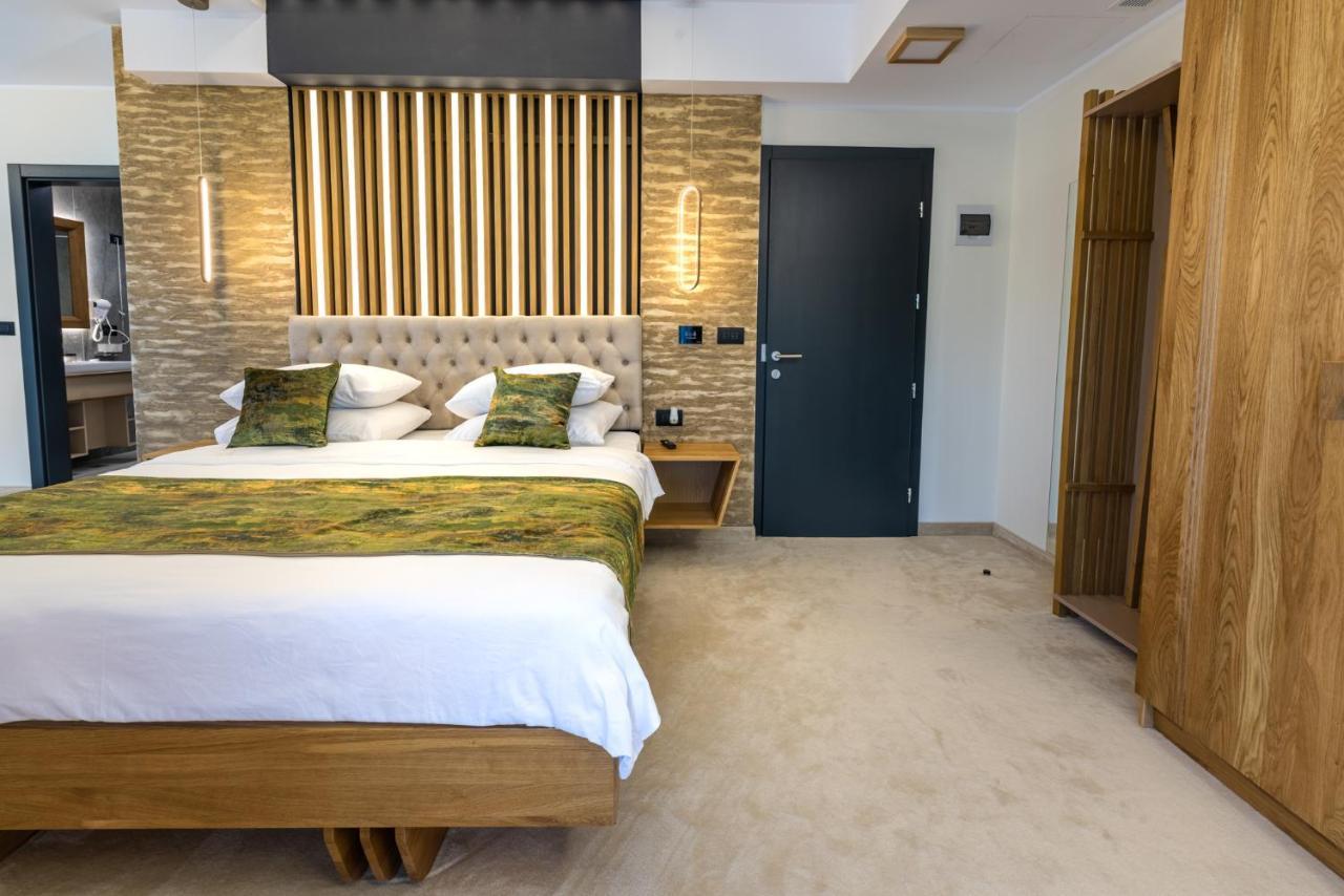 Hotel Ivascu Moisei Eksteriør billede