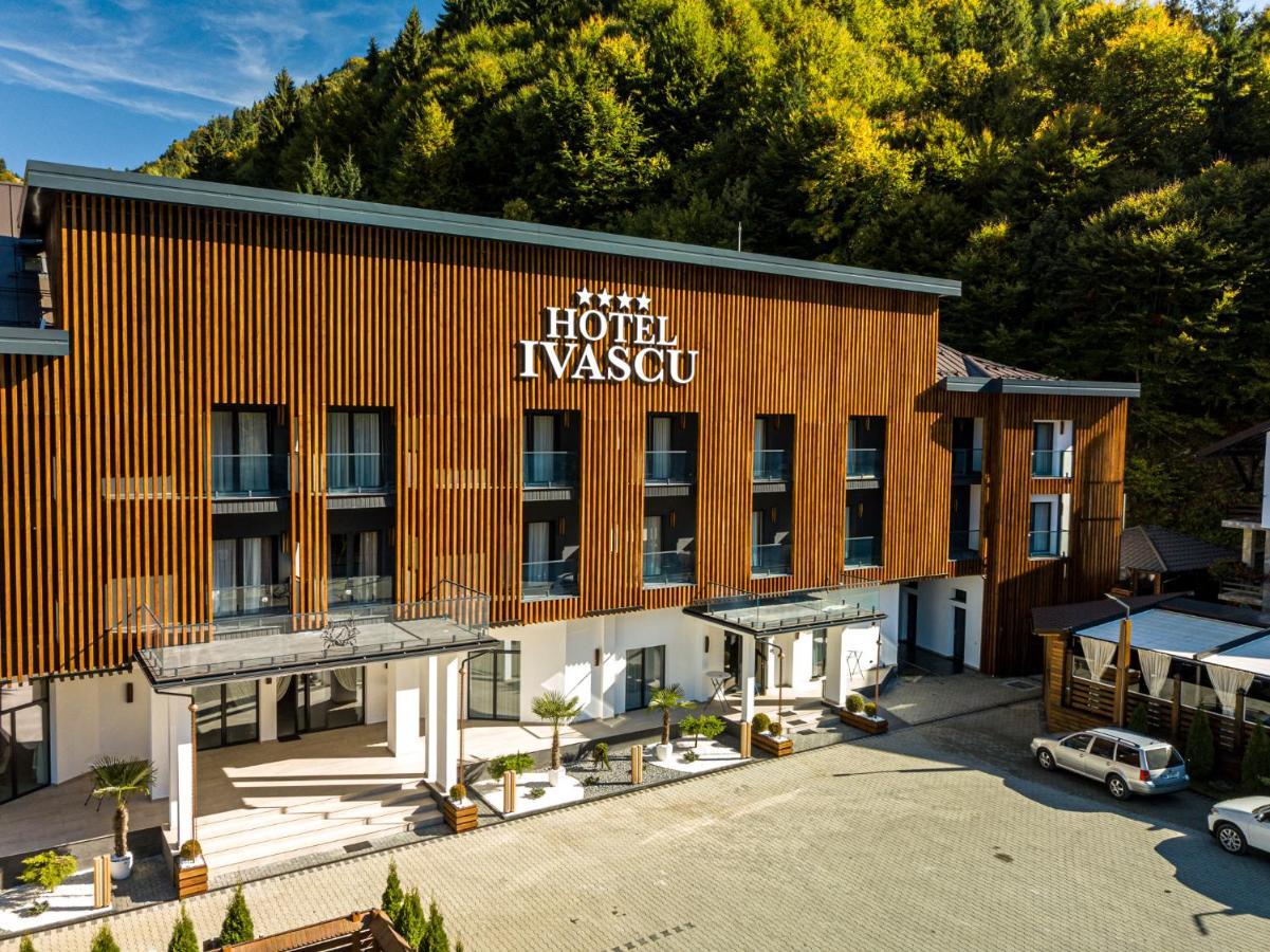 Hotel Ivascu Moisei Eksteriør billede
