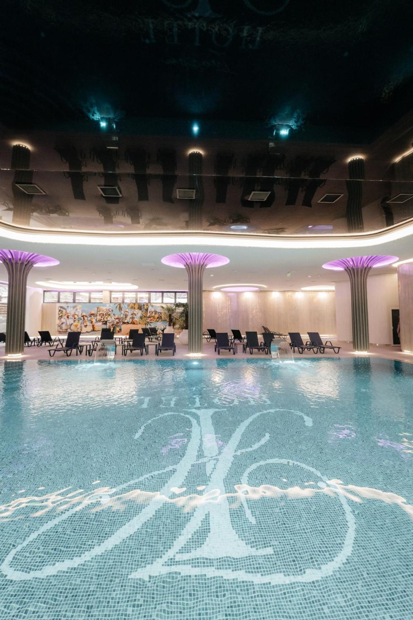 Hotel Ivascu Moisei Eksteriør billede